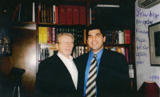 Με τον ηθοποιό Πέτρο Φυσσούν. 1999 